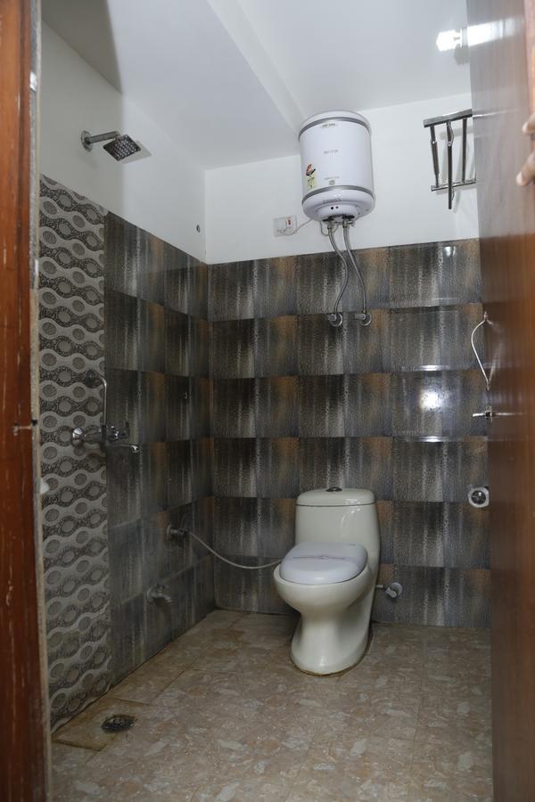 Vishal Hotel By Comfort Rooms นิวเดลี ภายนอก รูปภาพ
