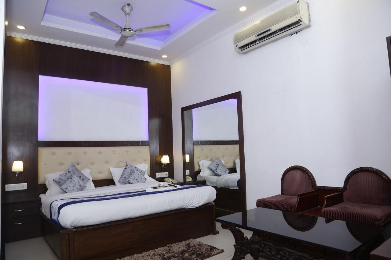 Vishal Hotel By Comfort Rooms นิวเดลี ภายนอก รูปภาพ